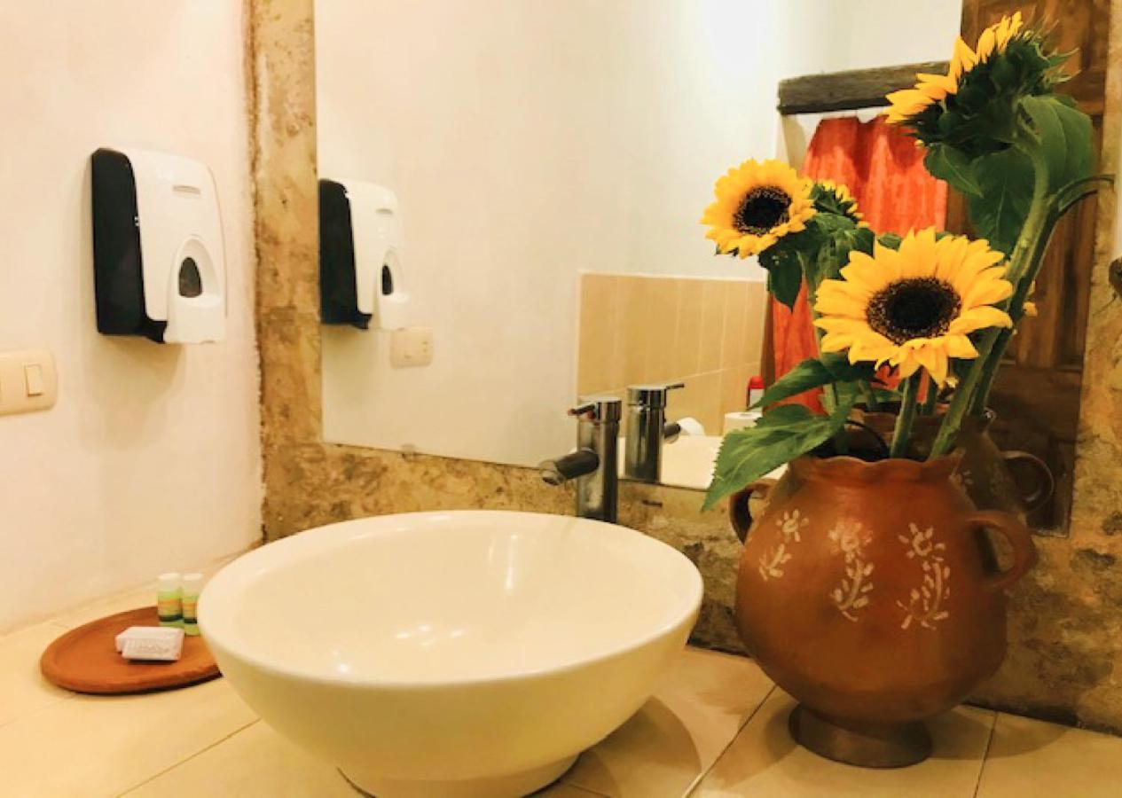 Luna Maya Antigua Ngoại thất bức ảnh